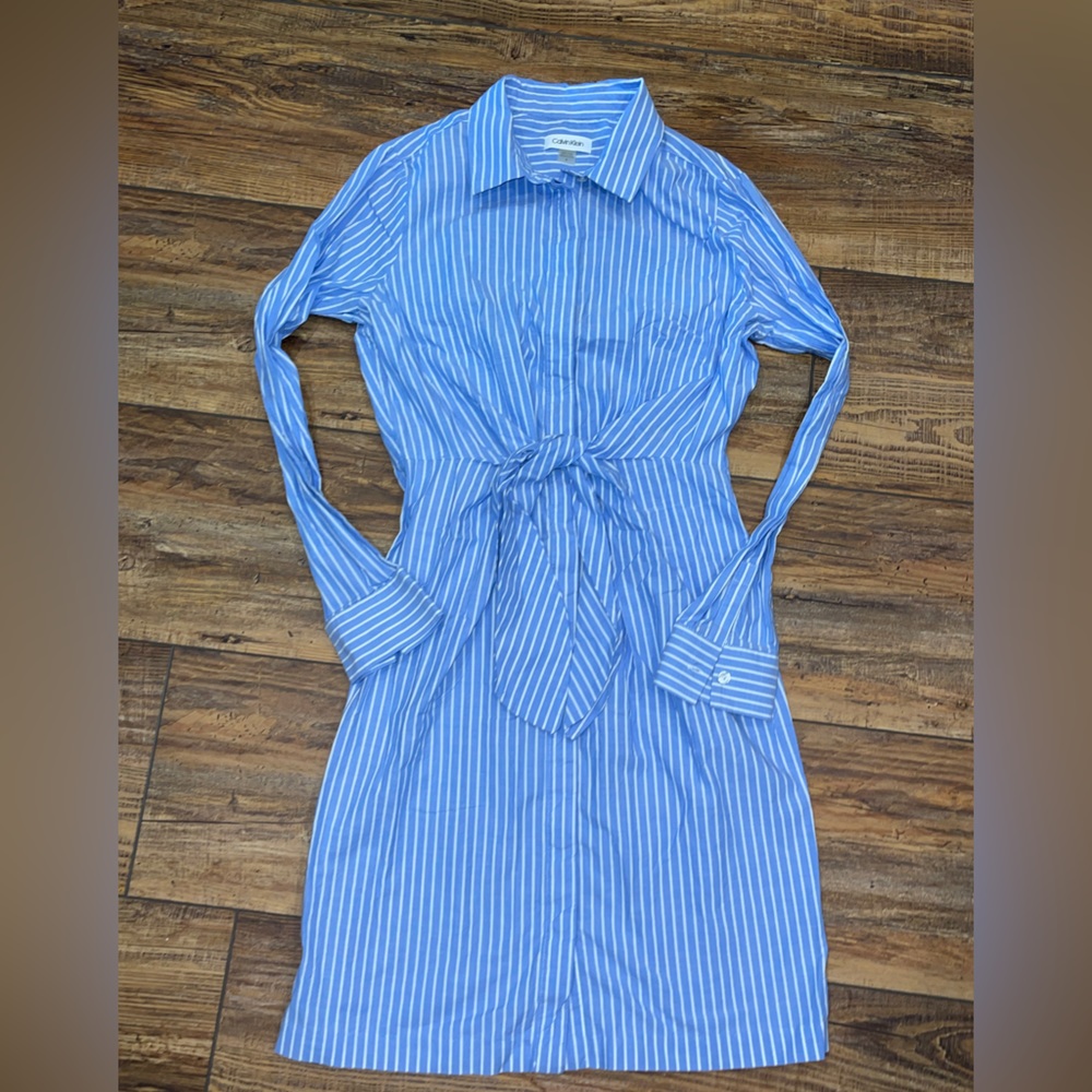 Button up long sleeve Calvin Klein striped dress